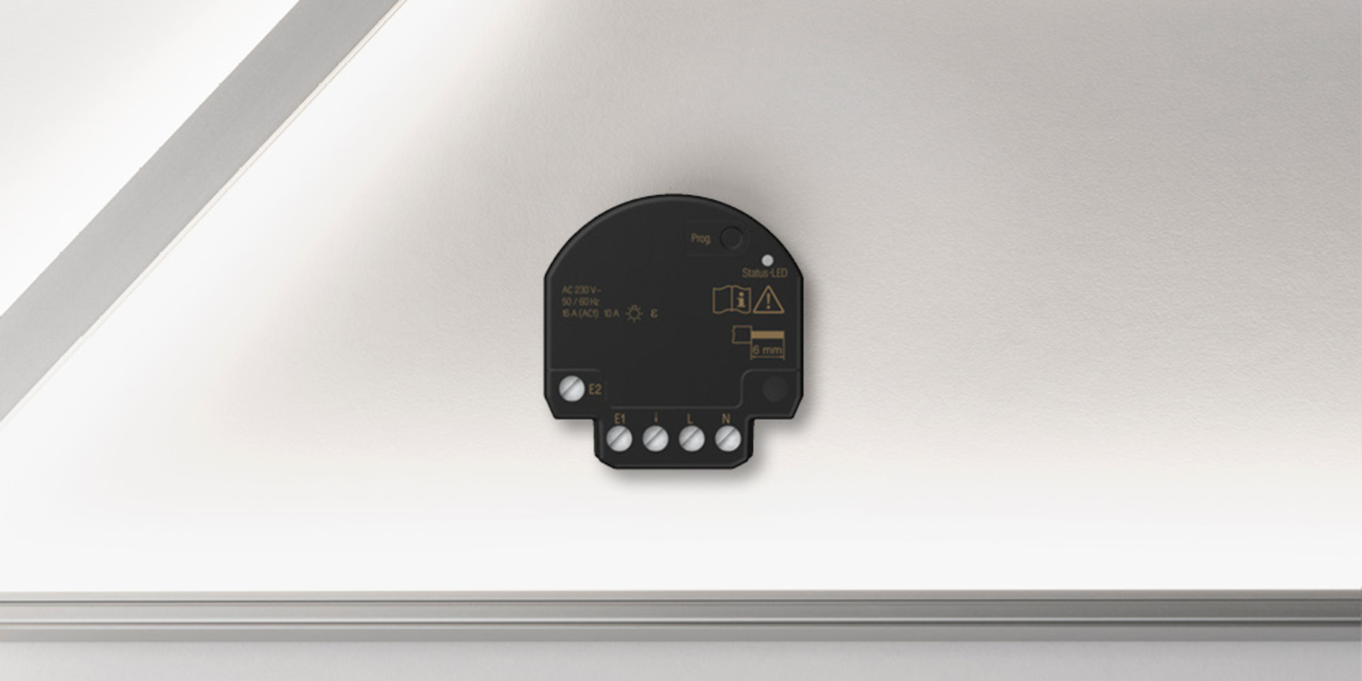 JUNG HOME Jalousieaktor Mini bei ELKOM Elektro- und Kommunikationsanlagen GmbH in Heidersdorf