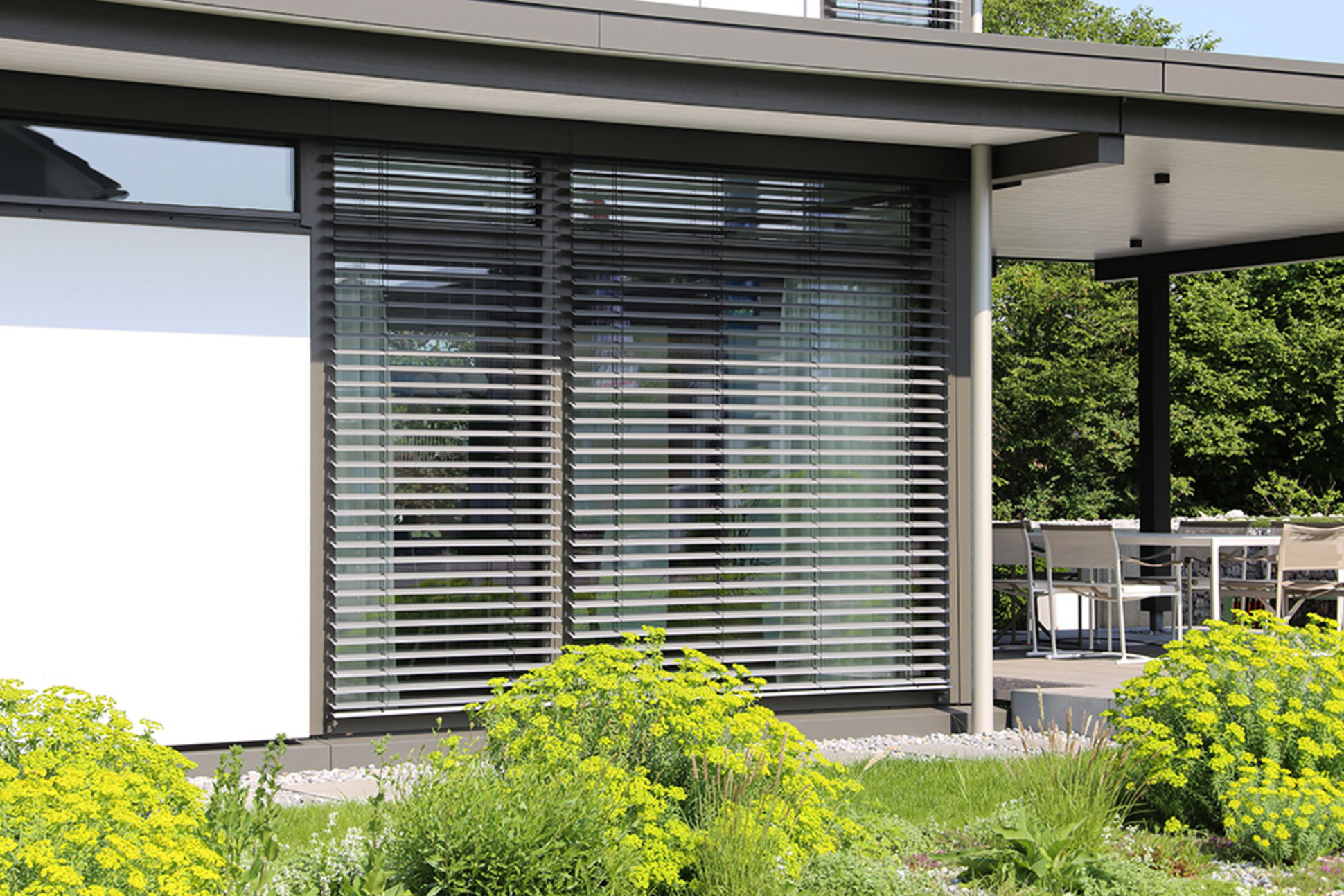 Rollladen&shy;steuerung bei ELKOM Elektro- und Kommunikationsanlagen GmbH in Heidersdorf