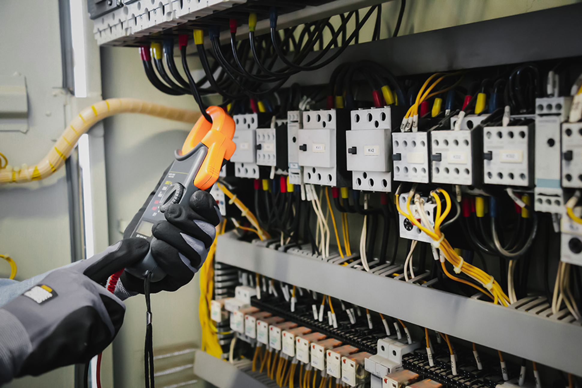 DGUV Vorschrift 3-Check bei ELKOM Elektro- und Kommunikationsanlagen GmbH in Heidersdorf