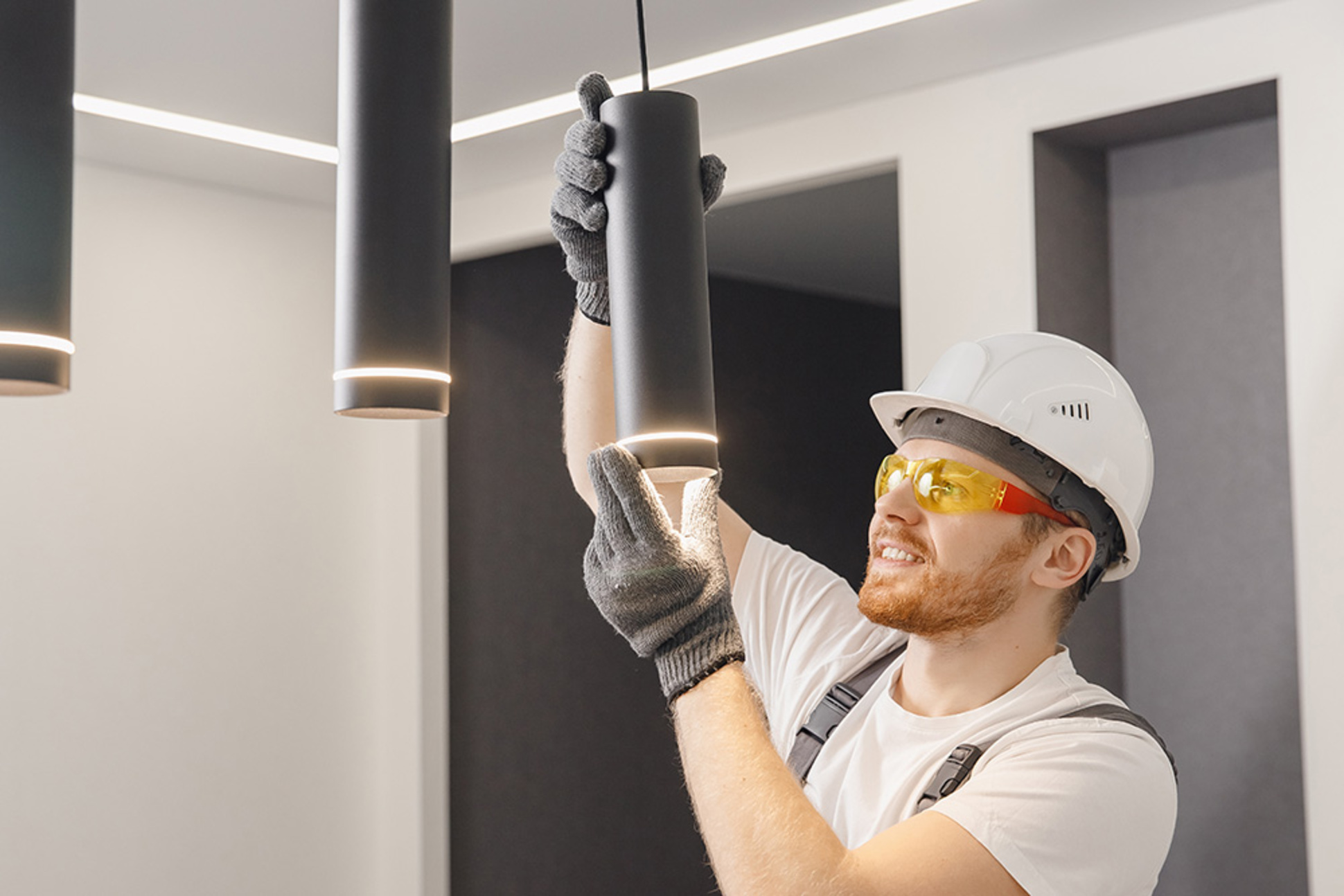 Innen&shy;beleuchtung bei ELKOM Elektro- und Kommunikationsanlagen GmbH in Heidersdorf